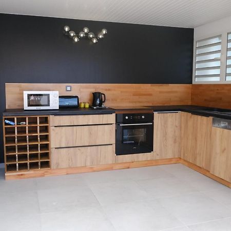 Ebene Apartment Сен-Лу Екстериор снимка